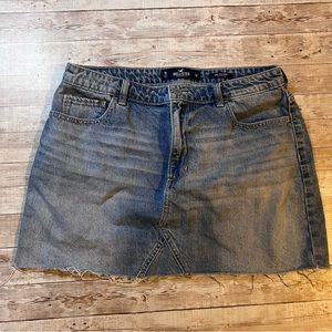 Hollister high-rise skirt